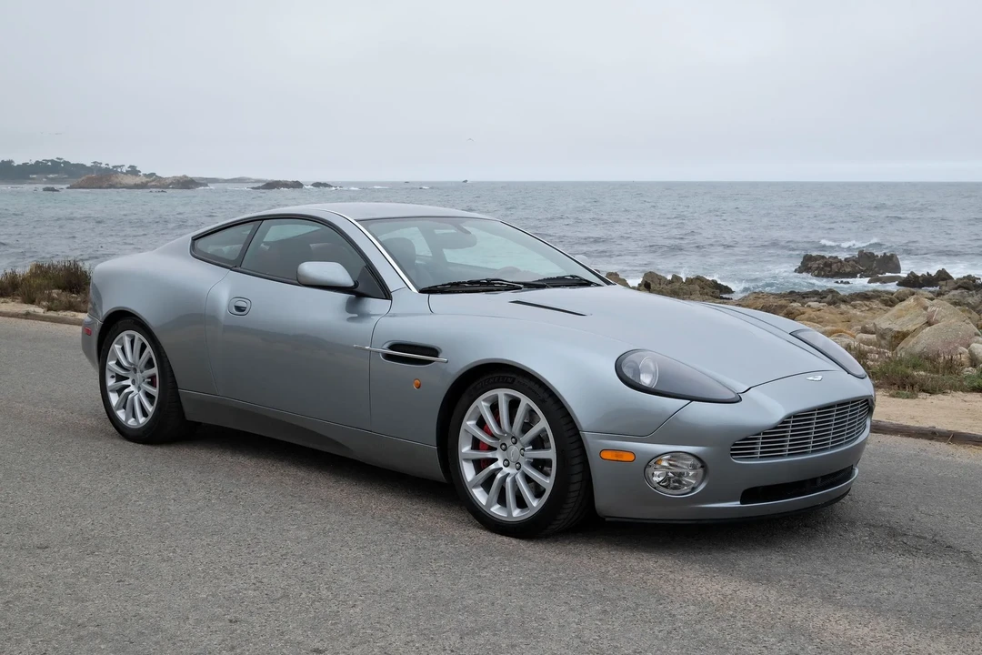 2002 Aston Martin Vanquish 1st Gen - Image 18 of 31