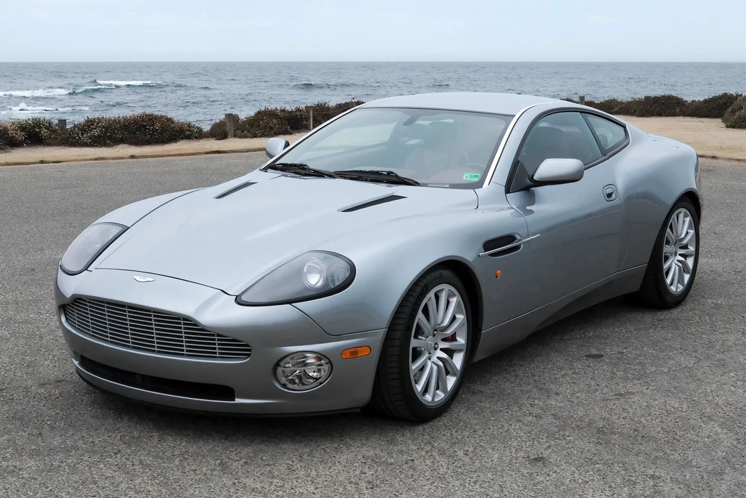 2002 Aston Martin Vanquish 1st Gen - Image 6 of 31