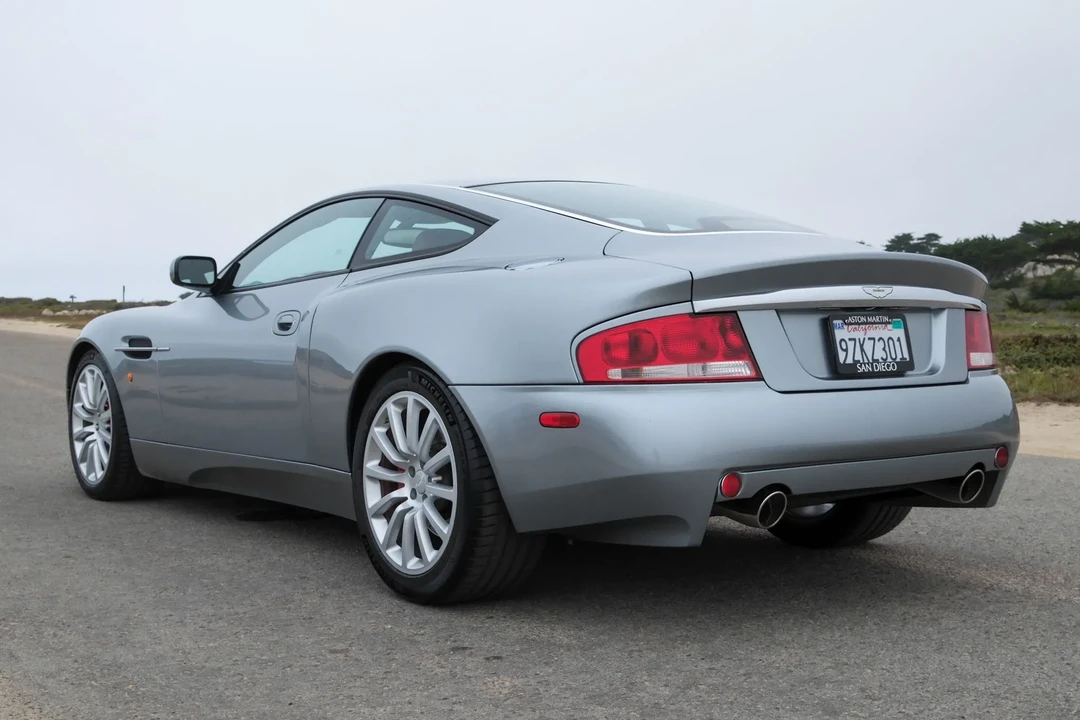 2002 Aston Martin Vanquish 1st Gen - Image 23 of 31