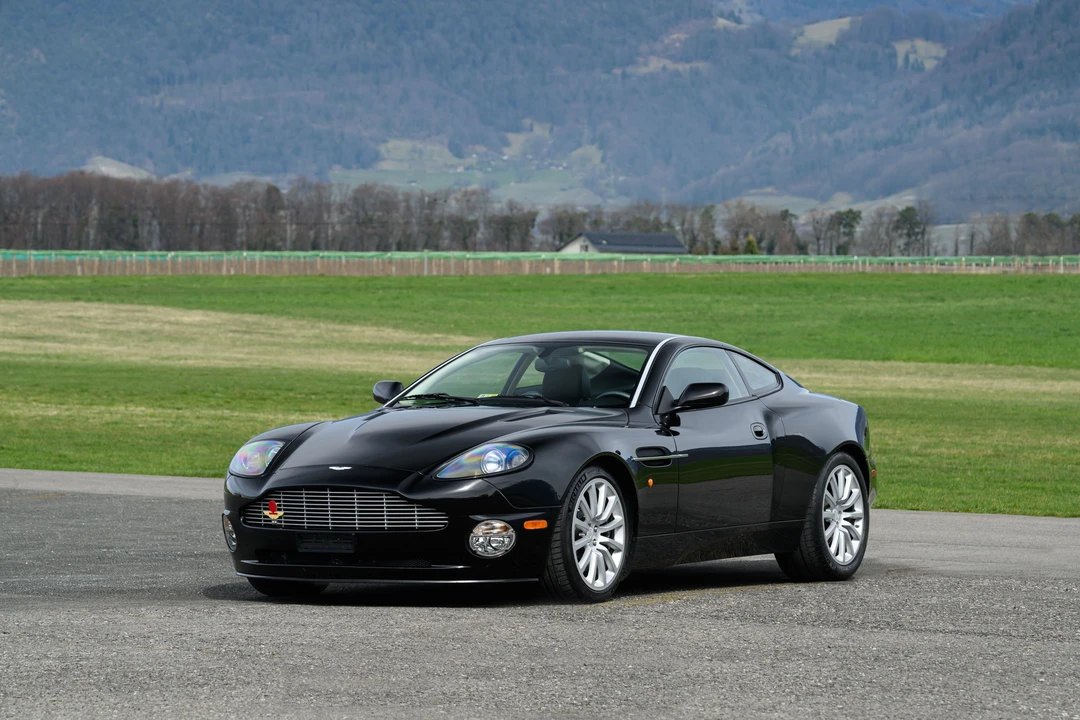 2002 Aston Martin Vanquish 1st Gen - Image 2 of 31