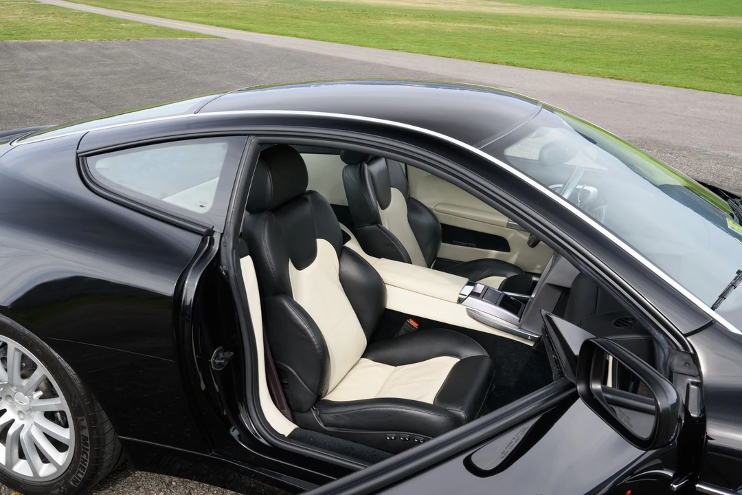 2002 Aston Martin Vanquish 1st Gen - Image 15 of 31