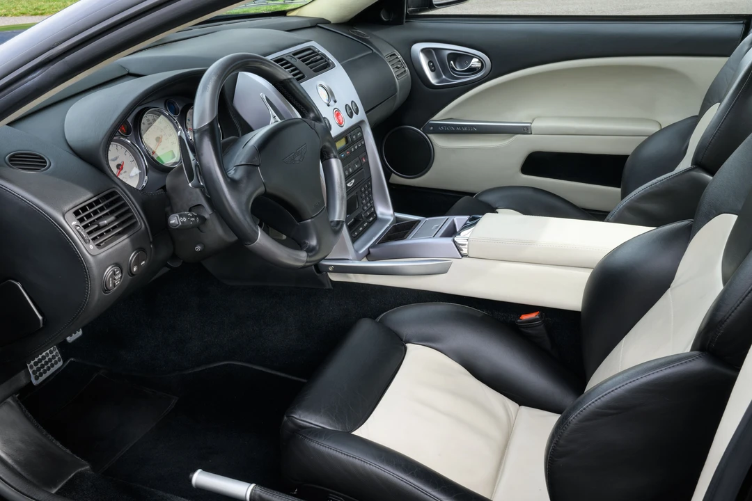 2002 Aston Martin Vanquish 1st Gen - Image 10 of 31