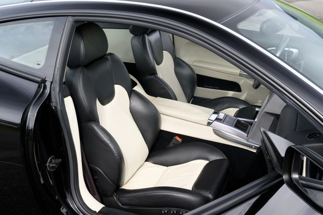 2002 Aston Martin Vanquish 1st Gen - Image 16 of 31