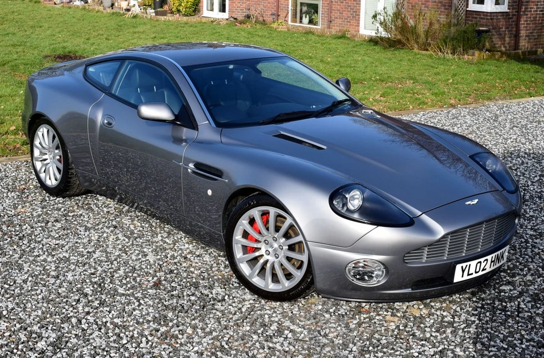 2002 Aston Martin Vanquish 1st Gen - Image 13 of 30