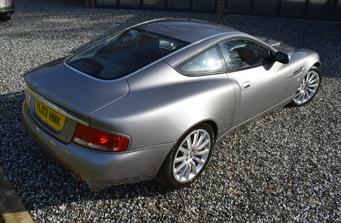 2002 Aston Martin Vanquish 1st Gen - Image 14 of 30