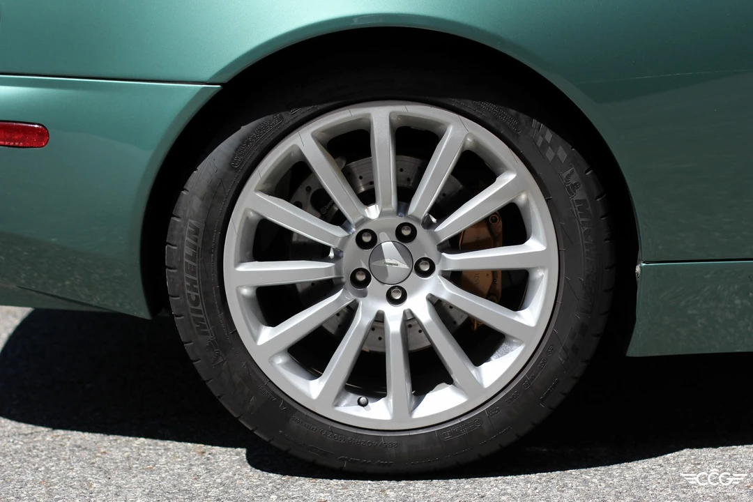 2002 Aston Martin Vanquish 1st Gen - Image 20 of 31