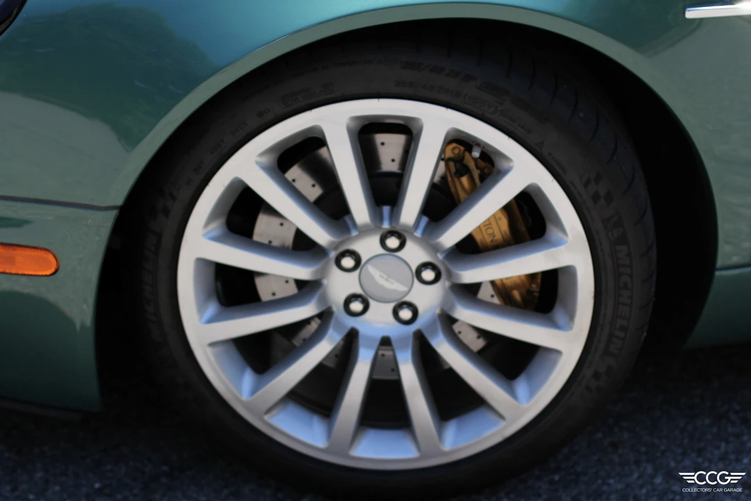 2002 Aston Martin Vanquish 1st Gen - Image 19 of 31
