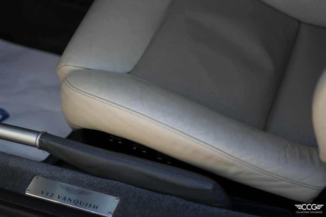 2002 Aston Martin Vanquish 1st Gen - Image 23 of 31