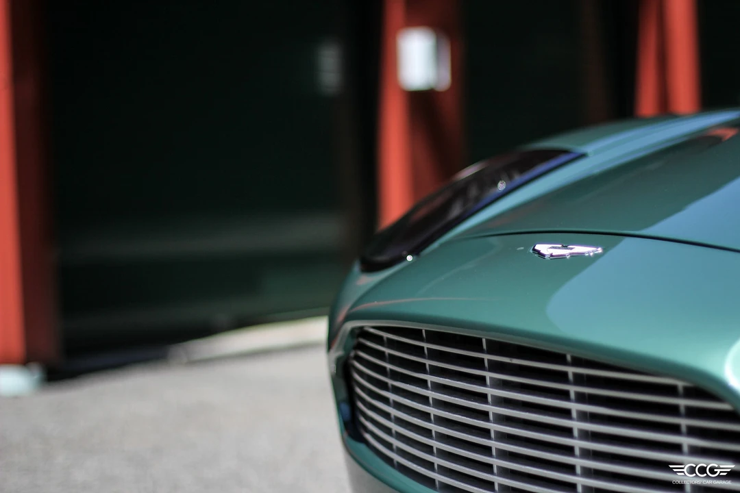 2002 Aston Martin Vanquish 1st Gen - Image 16 of 31