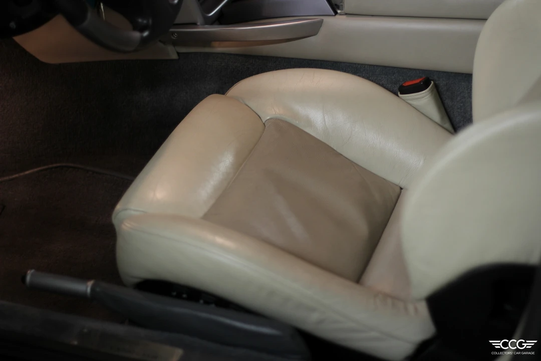 2002 Aston Martin Vanquish 1st Gen - Image 22 of 31