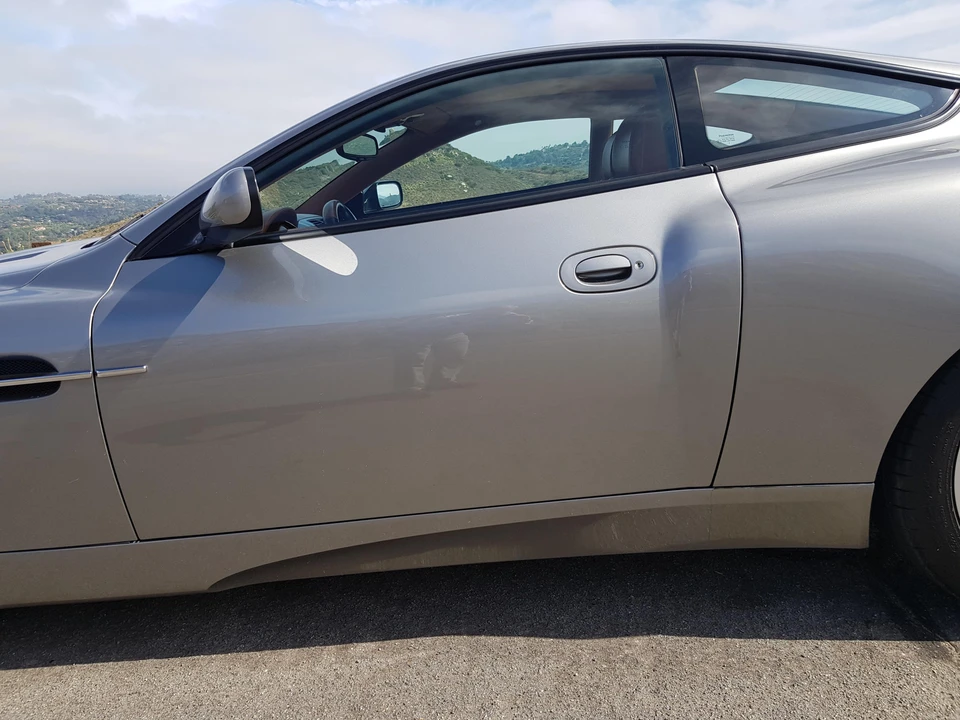 2002 Aston Martin Vanquish 1st Gen - Image 14 of 31