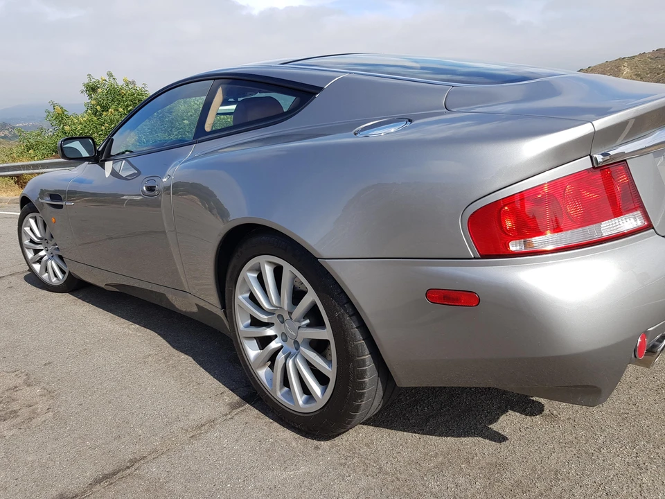 2002 Aston Martin Vanquish 1st Gen - Image 3 of 31
