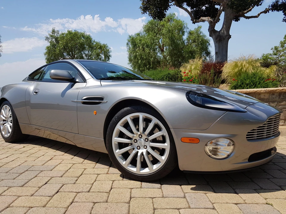 2002 Aston Martin Vanquish 1st Gen - Image 2 of 31