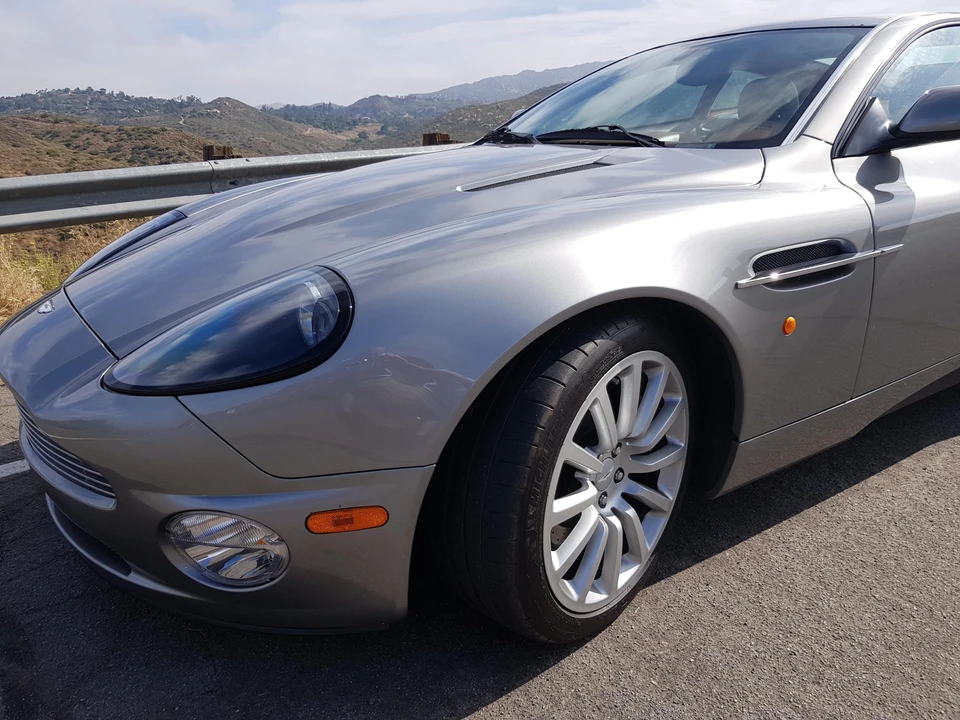 2002 Aston Martin Vanquish 1st Gen - Image 10 of 31