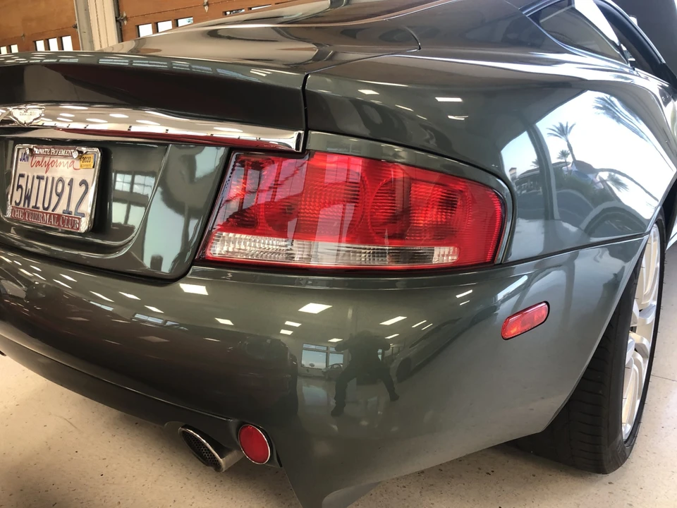 2002 Aston Martin Vanquish 1st Gen - Image 14 of 31