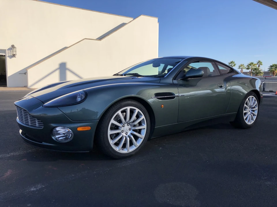 2002 Aston Martin Vanquish 1st Gen - Image 12 of 31