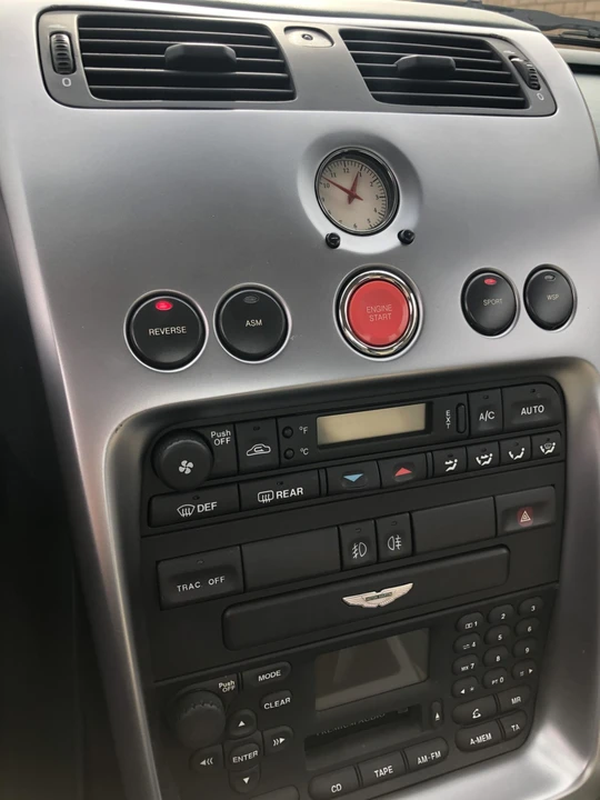 2002 Aston Martin Vanquish 1st Gen - Image 26 of 31