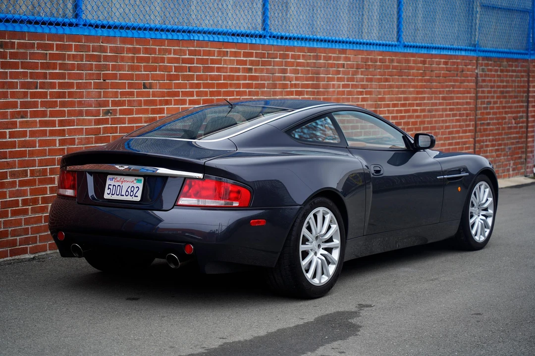 2002 Aston Martin Vanquish 1st Gen - Image 20 of 31