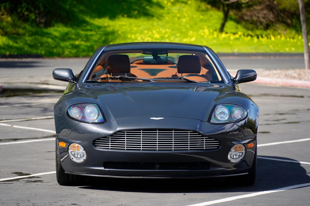 2002 Aston Martin Vanquish 1st Gen - Image 4 of 31
