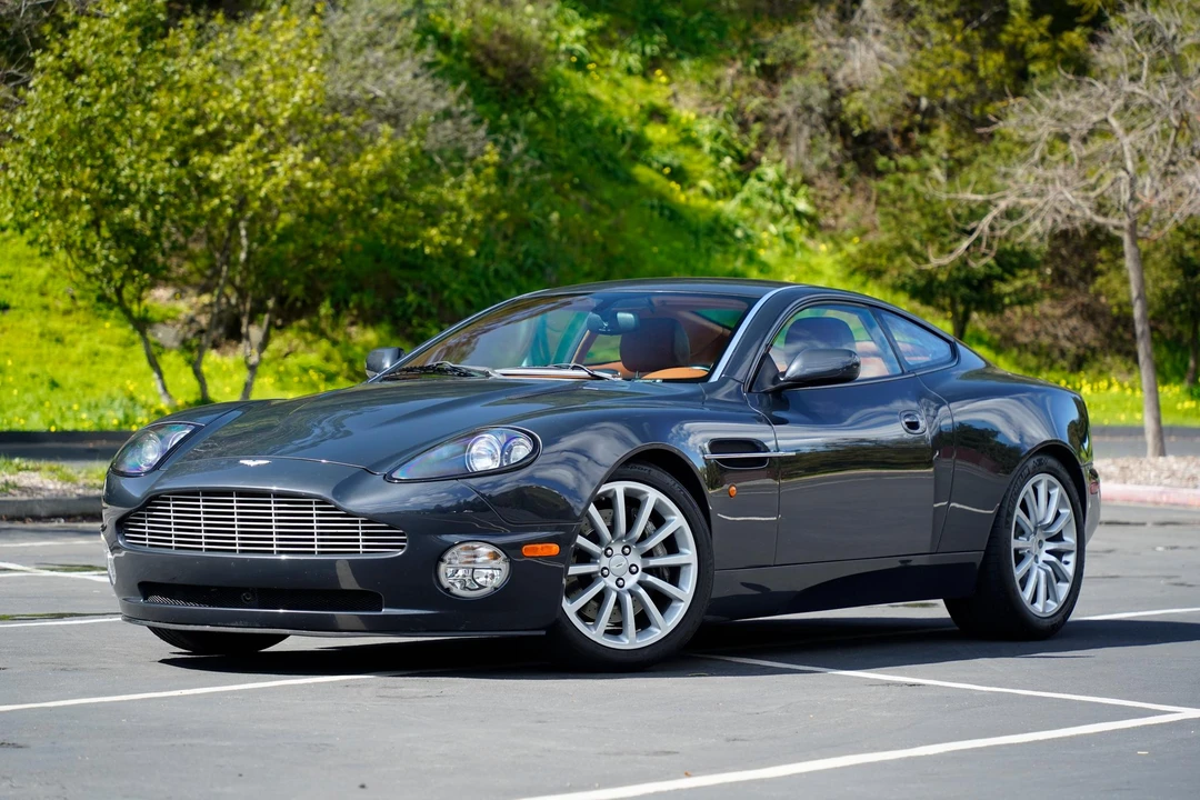 2002 Aston Martin Vanquish 1st Gen - Image 2 of 31