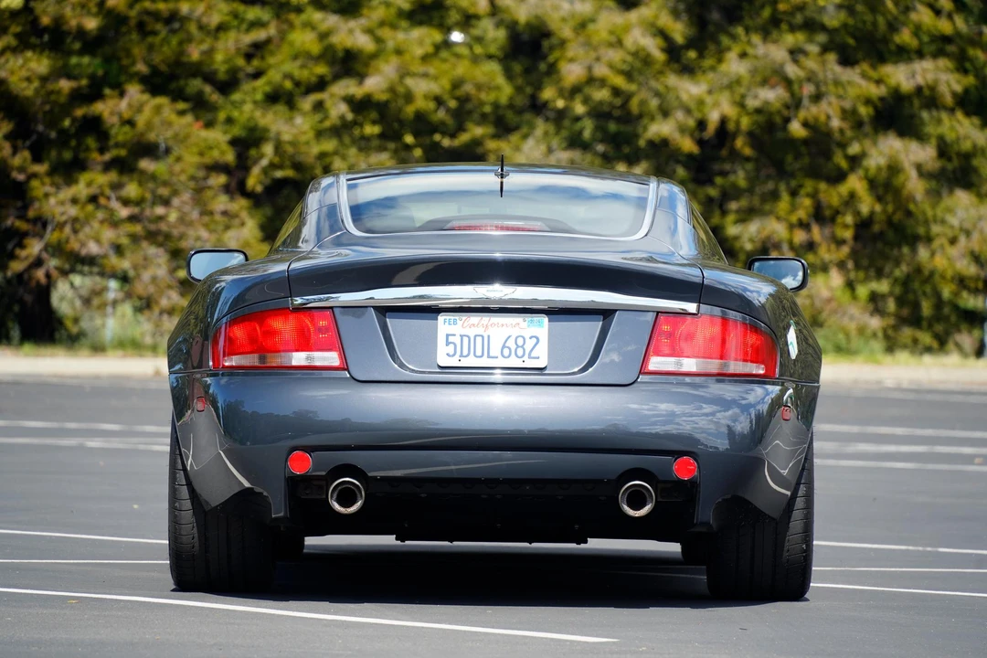 2002 Aston Martin Vanquish 1st Gen - Image 10 of 31