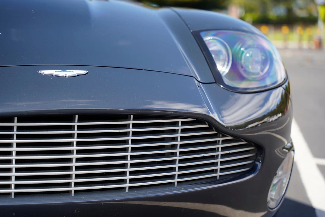 2002 Aston Martin Vanquish 1st Gen - Image 29 of 31
