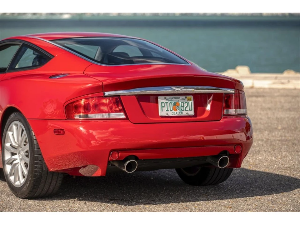 2002 Aston Martin Vanquish 1st Gen - Image 7 of 31