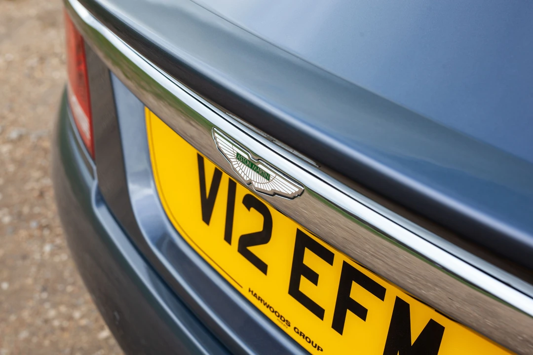 2002 Aston Martin Vanquish 1st Gen - Image 13 of 31