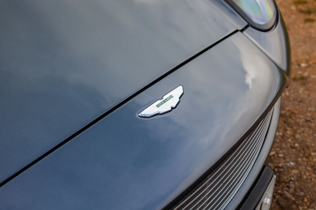 2002 Aston Martin Vanquish 1st Gen - Image 8 of 31