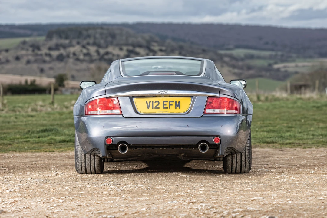 2002 Aston Martin Vanquish 1st Gen - Image 17 of 31