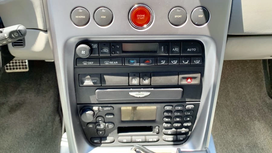 2002 Aston Martin Vanquish 1st Gen - Image 7 of 12