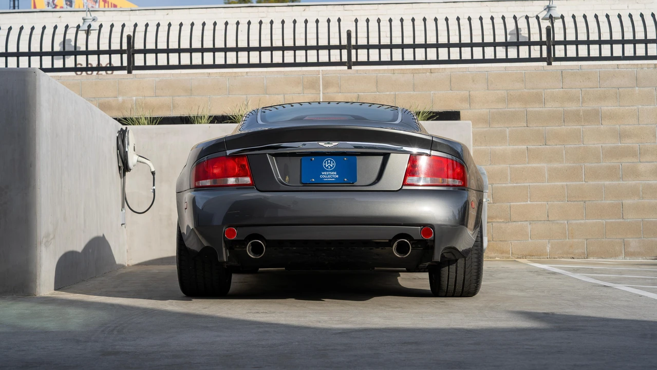 2002 Aston Martin Vanquish 1st Gen - Image 21 of 31