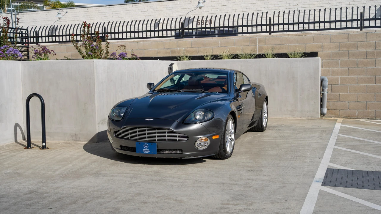 2002 Aston Martin Vanquish 1st Gen - Image 7 of 31