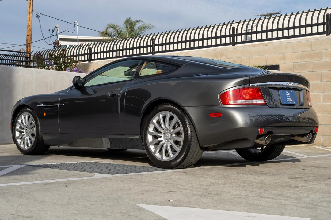 2002 Aston Martin Vanquish 1st Gen - Image 4 of 31