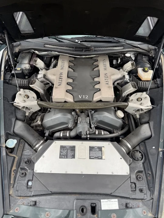 2002 Aston Martin Vanquish 1st Gen - Image 18 of 19
