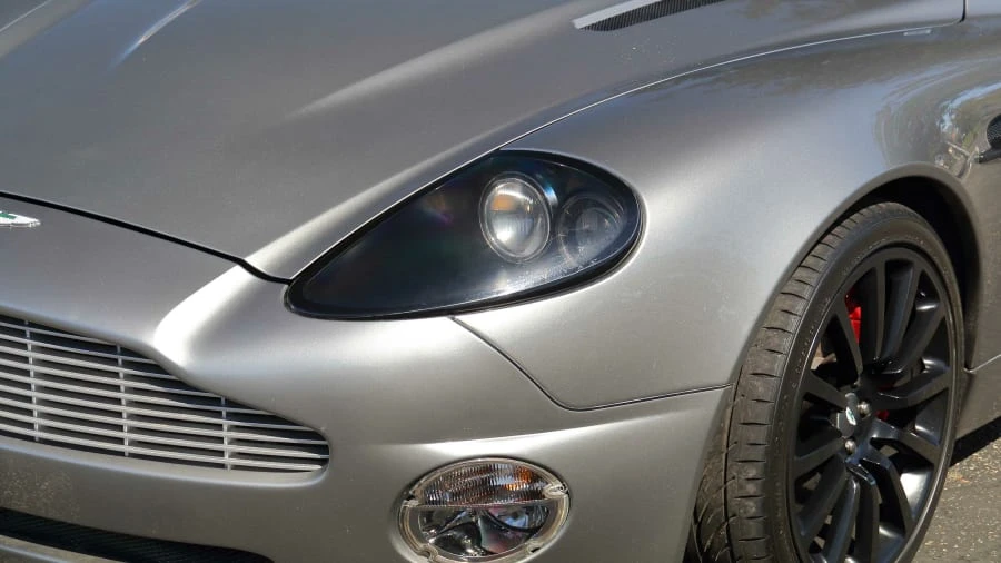 2002 Aston Martin Vanquish 1st Gen - Image 18 of 21