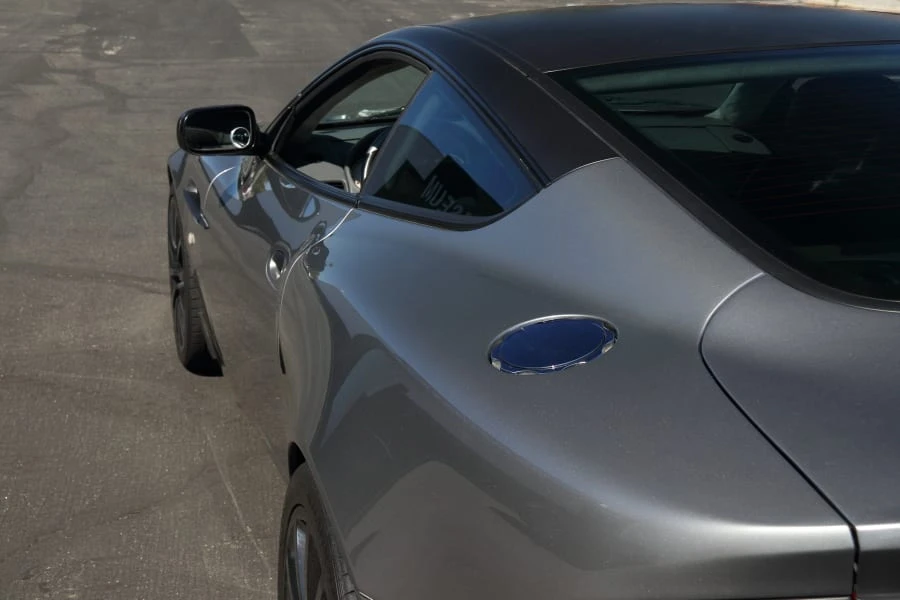 2002 Aston Martin Vanquish 1st Gen - Image 4 of 28