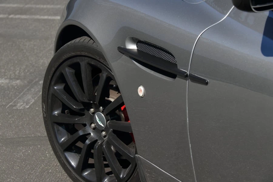 2002 Aston Martin Vanquish 1st Gen - Image 6 of 28