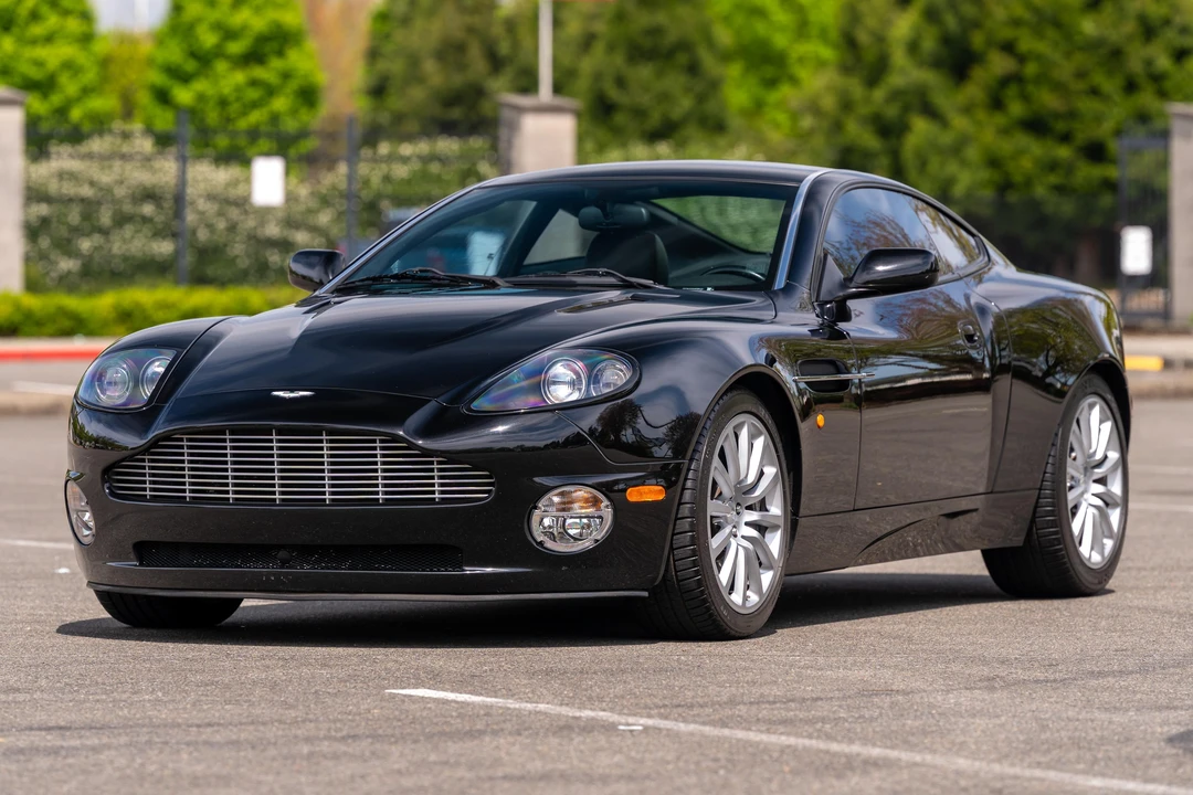 2002 Aston Martin Vanquish 1st Gen - Image 13 of 31