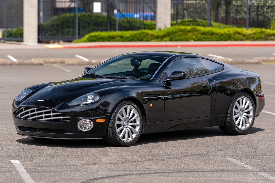 2002 Aston Martin Vanquish 1st Gen - Image 18 of 31