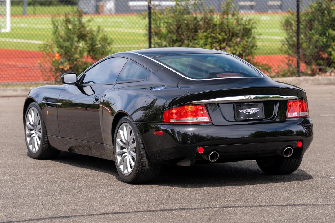 2002 Aston Martin Vanquish 1st Gen - Image 29 of 31