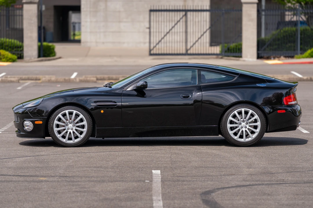 2002 Aston Martin Vanquish 1st Gen - Image 20 of 31