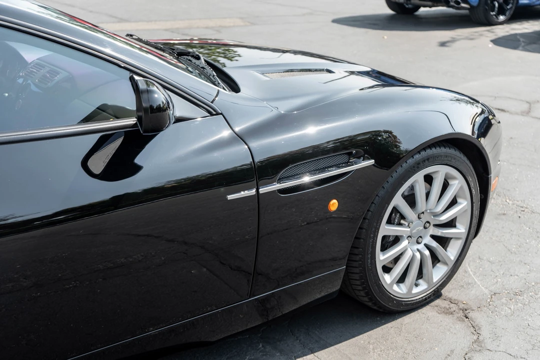 2002 Aston Martin Vanquish 1st Gen - Image 8 of 21