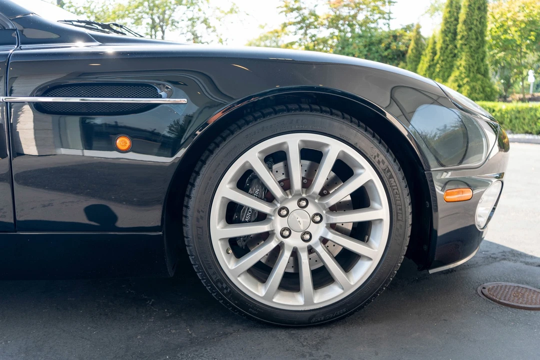 2002 Aston Martin Vanquish 1st Gen - Image 3 of 21