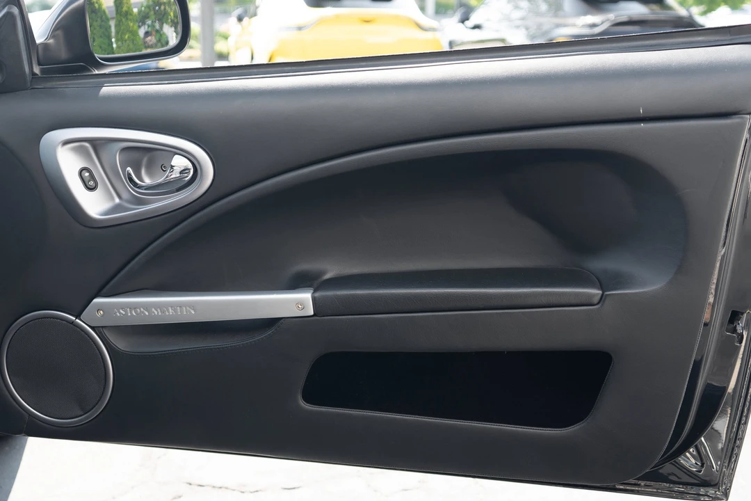 2002 Aston Martin Vanquish 1st Gen - Image 25 of 31