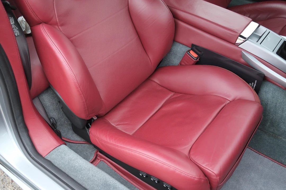 2002 Aston Martin Vanquish 1st Gen - Image 23 of 31