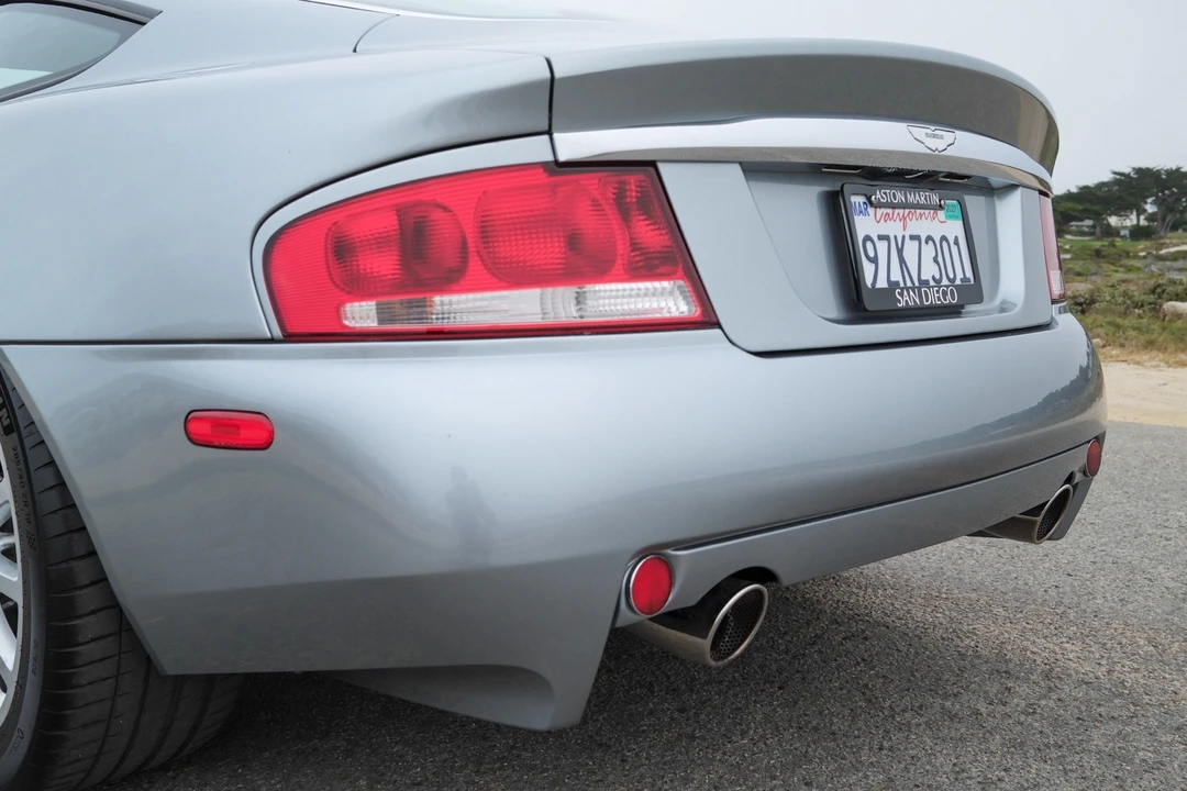 2002 Aston Martin Vanquish 1st Gen - Image 16 of 31