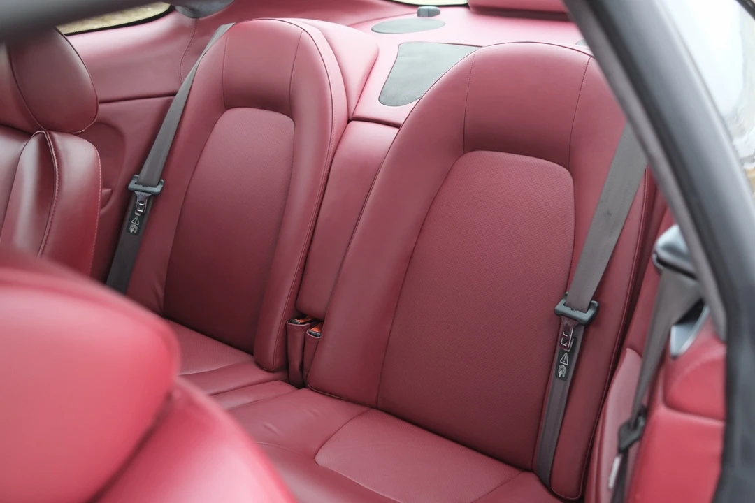 2002 Aston Martin Vanquish 1st Gen - Image 25 of 31