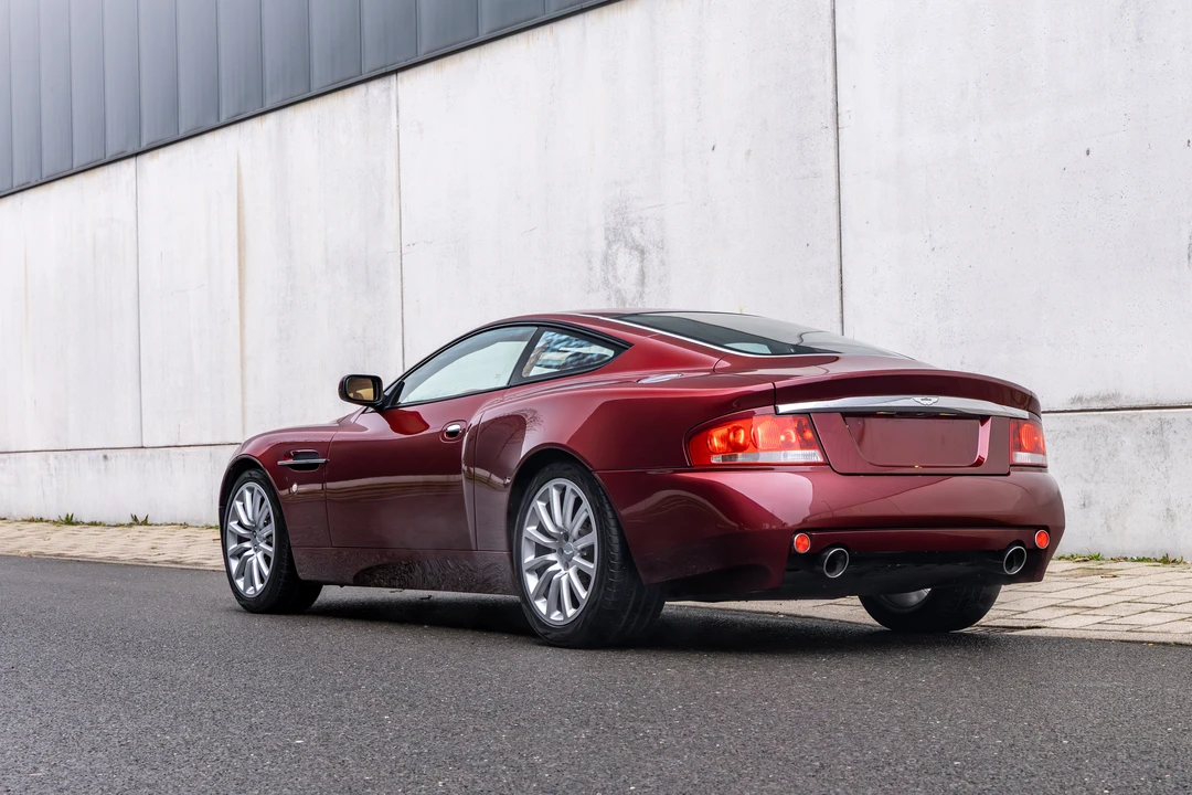 2002 Aston Martin Vanquish 1st Gen - Image 6 of 31