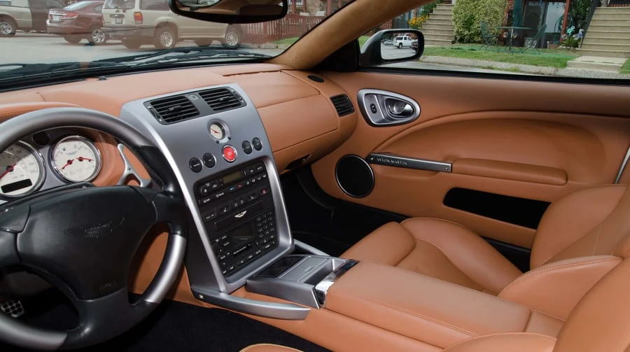 2002 Aston Martin Vanquish 1st Gen - Image 4 of 12
